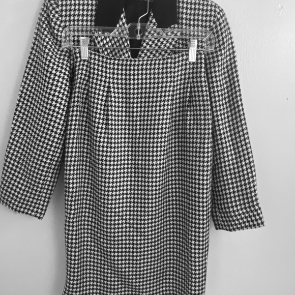 Ann Taylor 2PC Black/White Suit. Sz 2 - Picture 8 of 11